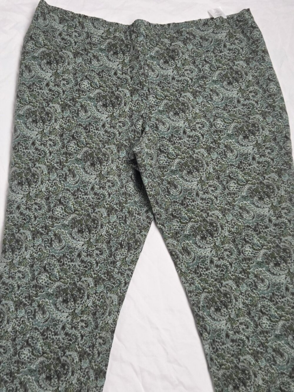 Isaac Mizrahi 24/7 Stretch Ikat Paisley Slim Leg Pants Green 24W